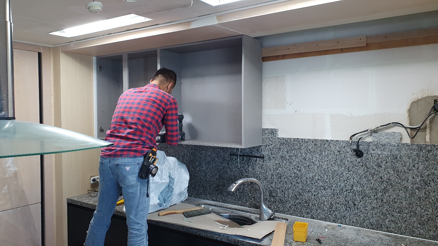 싱크대 상부장 설치